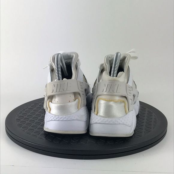 Nike Huarache Run Triple White Athletic Running Shoes 654275-110 Womens Size 7.5 - Picture 6 of 12